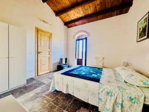 GuestHost - Petra Pece Panoramic Apartment