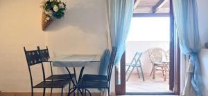 SArborinu Apartment with terrace overlooking the sea
