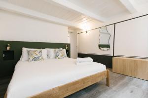 Maison Neyret by Hili