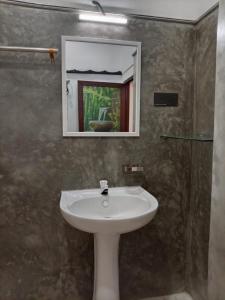 Unawatuna Villa Bird Nest