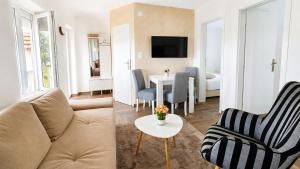 Danube Panorama House - River View, Jacuzzi & Nature