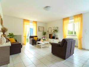 Sunny View Lake Como Apartment