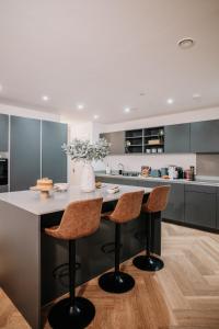 Lockside Apartment 24