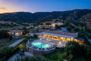 NIOLEO - Apartments and Pool
