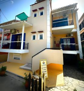 Mati Studio .