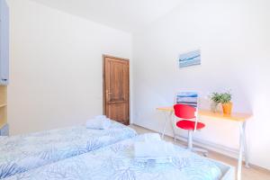 5 MINUTES FROM THE SEAFRONT -Apartment & garden