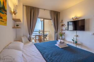 Inftour Ocean Loft Calpe – First Line Sea View