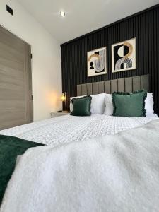 Modern home for family, friends and contractors