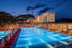 Trendy Perge Resort & Suites