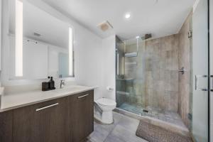 Cozy Bay View Studio Walk to PortMiami Bayside Sleeps 4