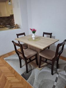TI-NI Apartment