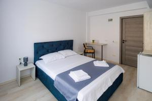Thalassa Rooms