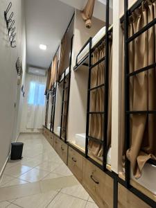 Queen-V Hostel