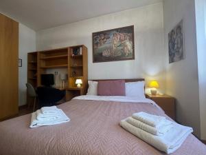 Beyond the Crowds Your Authentic Rome Retreat