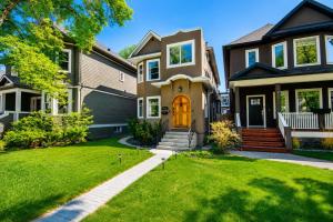 2 Bedroom 18 Ave Downtown