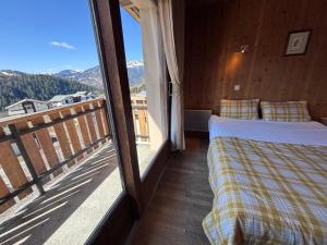 Appartement LEtale, Chez francine