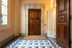 Renaissance Fresco Suite in Historic Palace