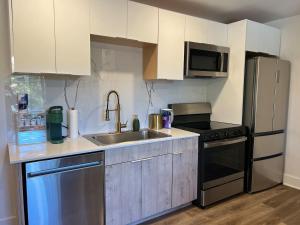 Comfortable 1 Bedroom Old East Dallas