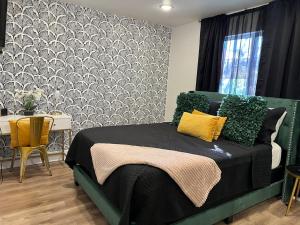 Comfortable 1 Bedroom Old East Dallas