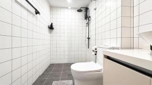 Kamala Condo Sea View Pool & Gym