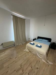 1 Grande Chambre Frigo privé