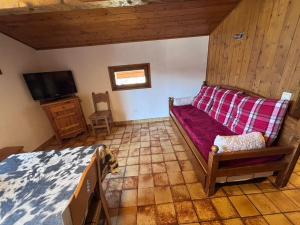Appartement LEtale, Chez francine