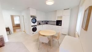 Central 2BR Apartment Zurich District 6 - Near City Centre