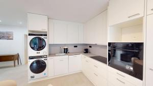 Central 2BR Apartment Zurich District 6 - Near City Centre