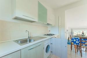 Chic Residence Ea Bianca 1 Bed Apartment sleeps 4