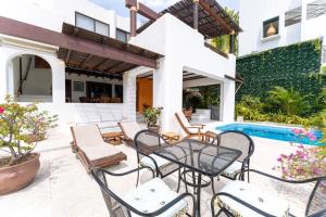 3026 - Villa Zaashila