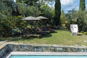 Enchanted Haven 2 Farmhouses with Pool