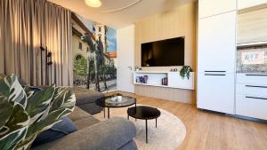 New Central Apartment with Free Garage Parking & Petrov Cathedral View