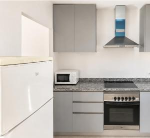 Turyva Tarongers 8 - Cozy Apartment with Terrace & Parking near Peñíscola Beach