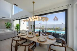 Luxury Pool Villa by Fidalsa