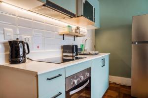 Modern Apartment - Providencia Urban Escape