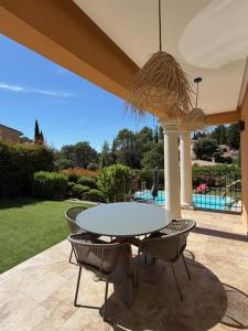 Jolie villa avec piscine et terrain de pétanque rénovée