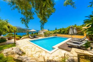 Villa Apanemia