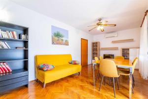 Apartment Adora A8 Baška