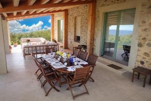 Villa Parigi by Arceno Rentals Club
