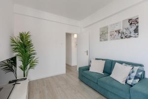 2bedroom apt in Reboleira free public parking