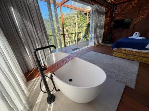 Casas de Vidro - Hospedar com Propósito