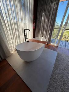 Casas de Vidro - Hospedar com Propósito
