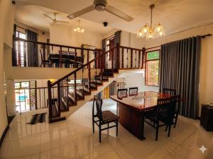 The White Grand Heritage