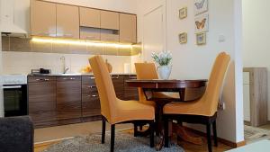 Gina Apartment