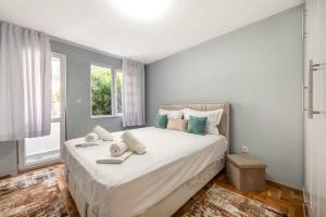 Fresh place to stay in the top center of Varna