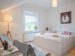Apartments Bukor with seasonal pool