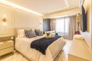 1903- Studio Versace completo, com ar condicionado em condominio de Luxo - Vista urbana, rooftop e piscina na Zona Sul de SP