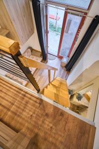 Garzonka Gallery nest