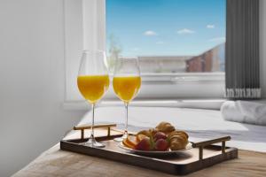 Spacious City Home En-Suites Sleeps 6 - Perfect for Contractors Business Travelers and Families - Free Parking