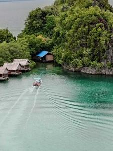 Lagoon Homestay